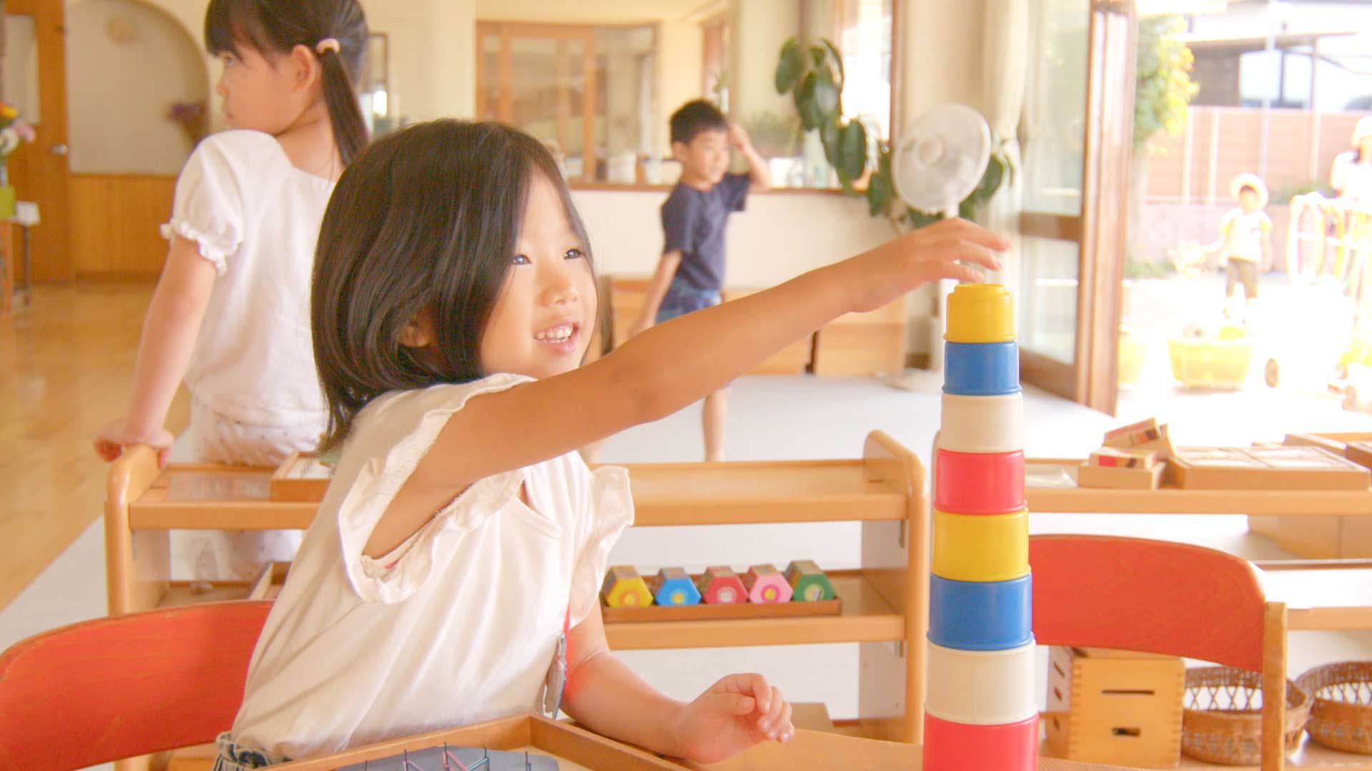 「子どもは遊びにより成長する」との考えを大切に、保育を考えています。